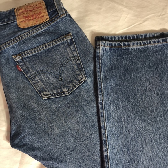 501 Levi’s Original Button- Fly - Picture 4 of 8